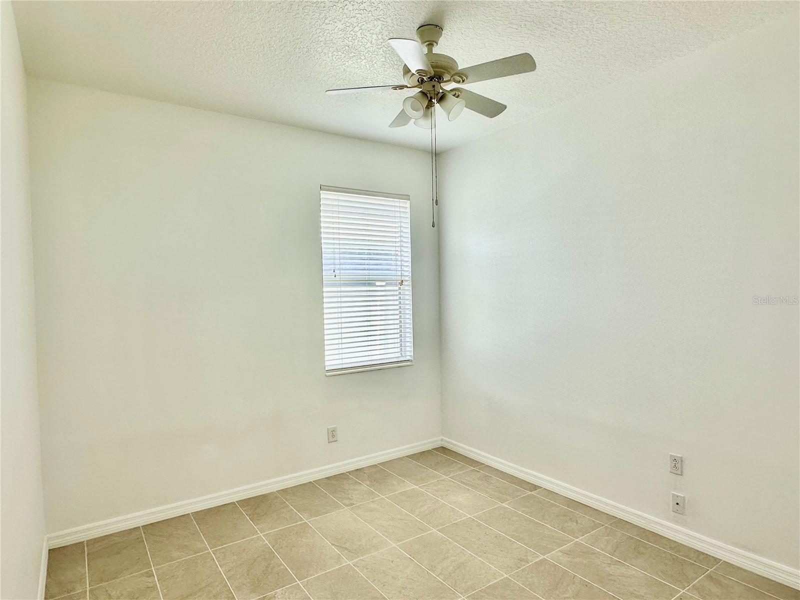 Image 33 of 48 For 5223 58th Terrace E
