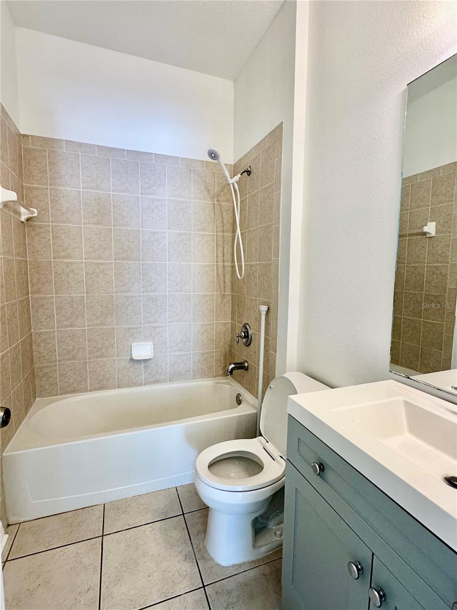 Image 37 of 48 For 5223 58th Terrace E