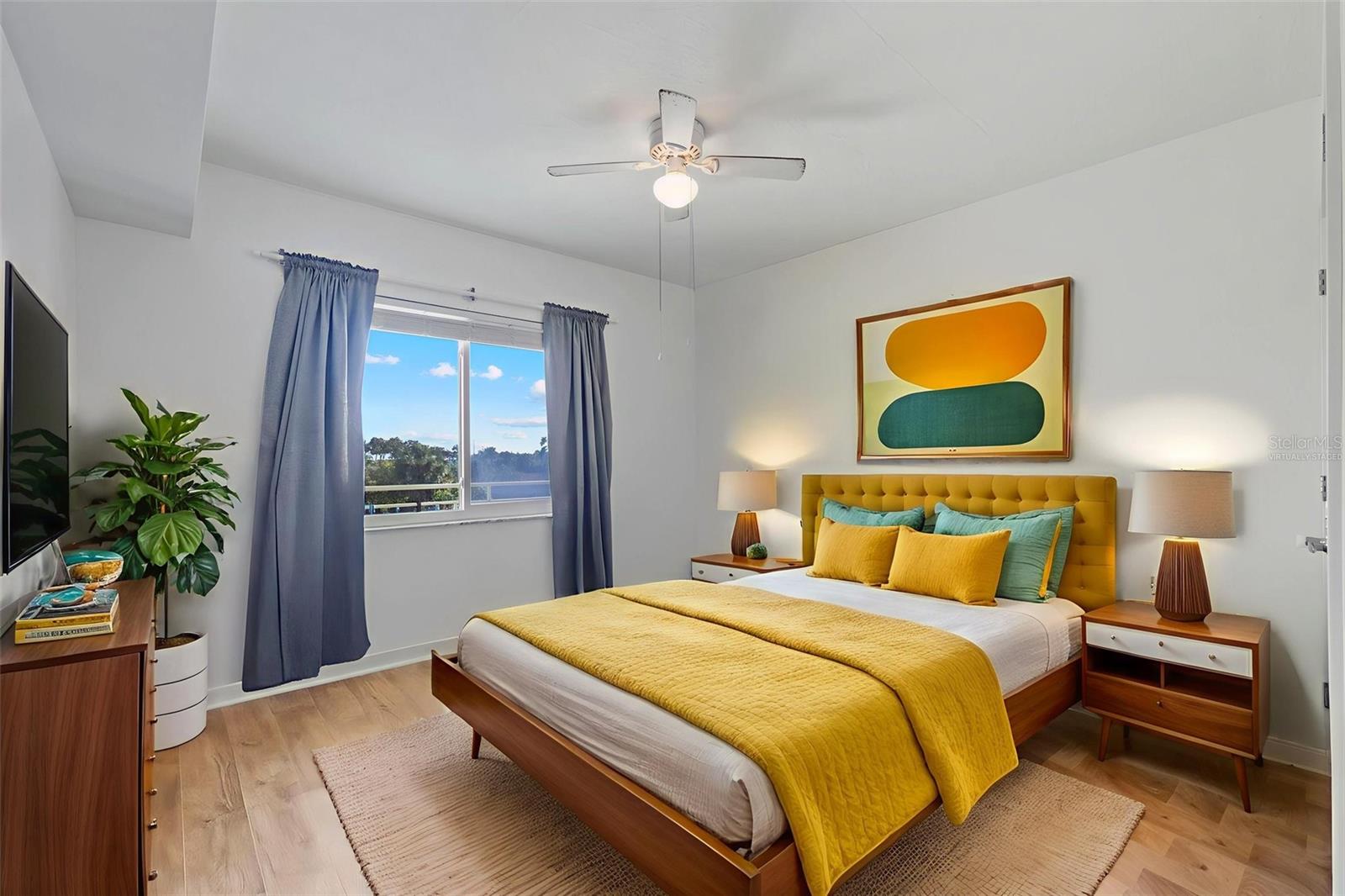 Image 11 of 33 For 6767 Sunset Way 309
