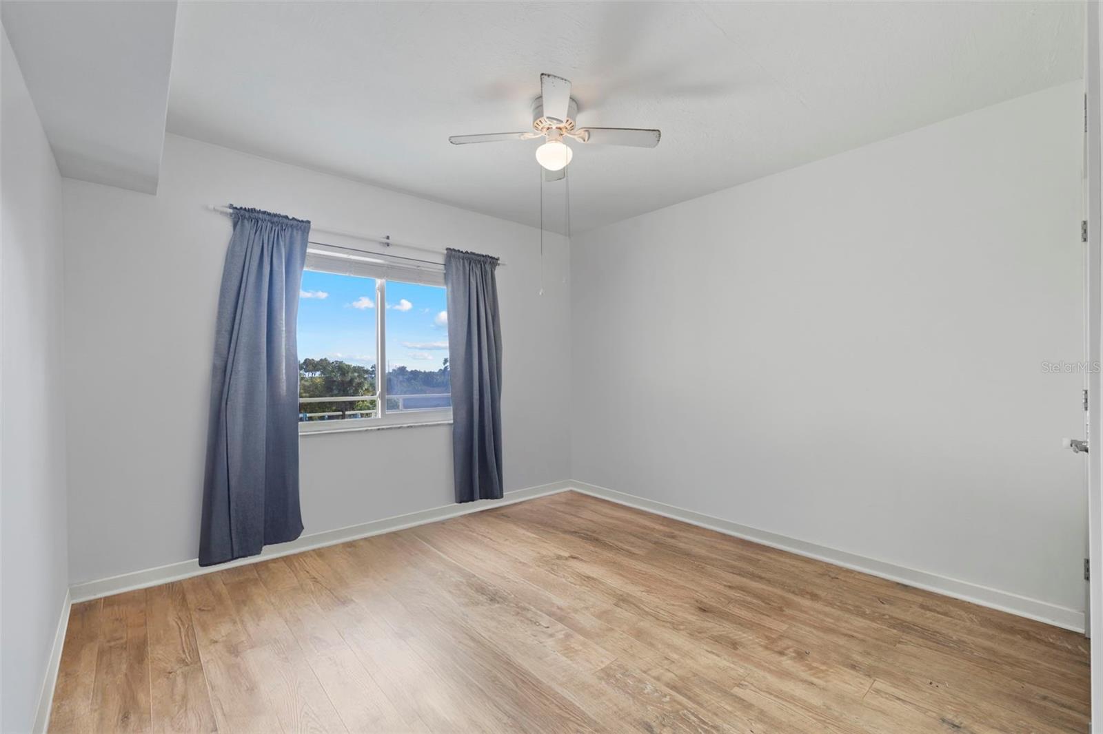 Image 12 of 33 For 6767 Sunset Way 309