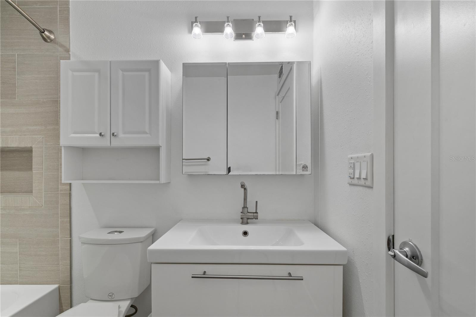 Image 18 of 33 For 6767 Sunset Way 309