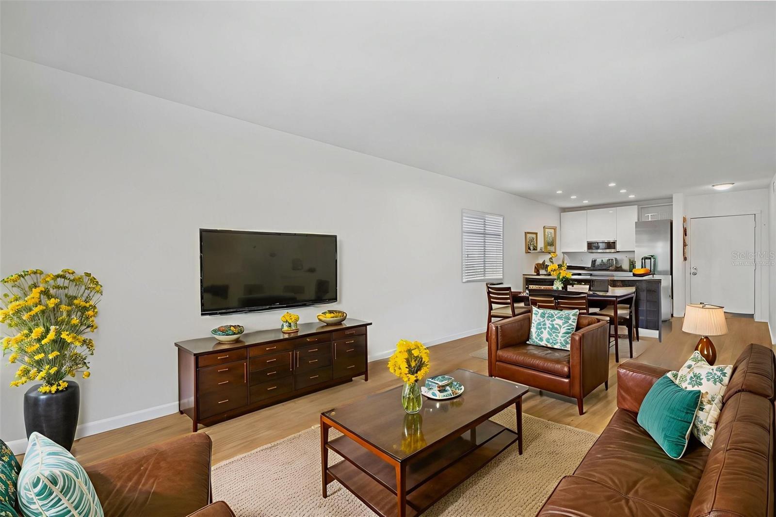 Image 6 of 33 For 6767 Sunset Way 309