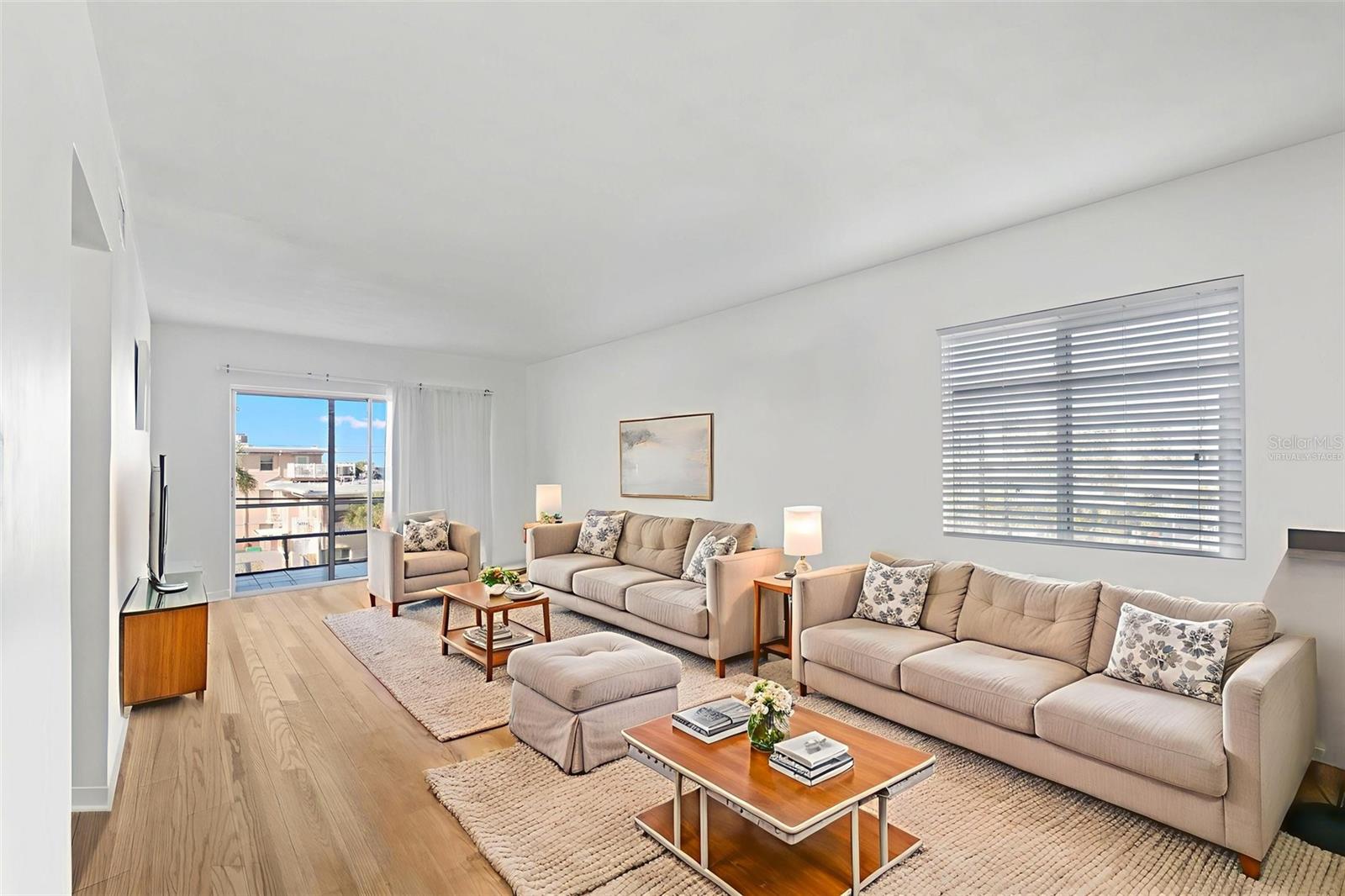 Image 8 of 33 For 6767 Sunset Way 309