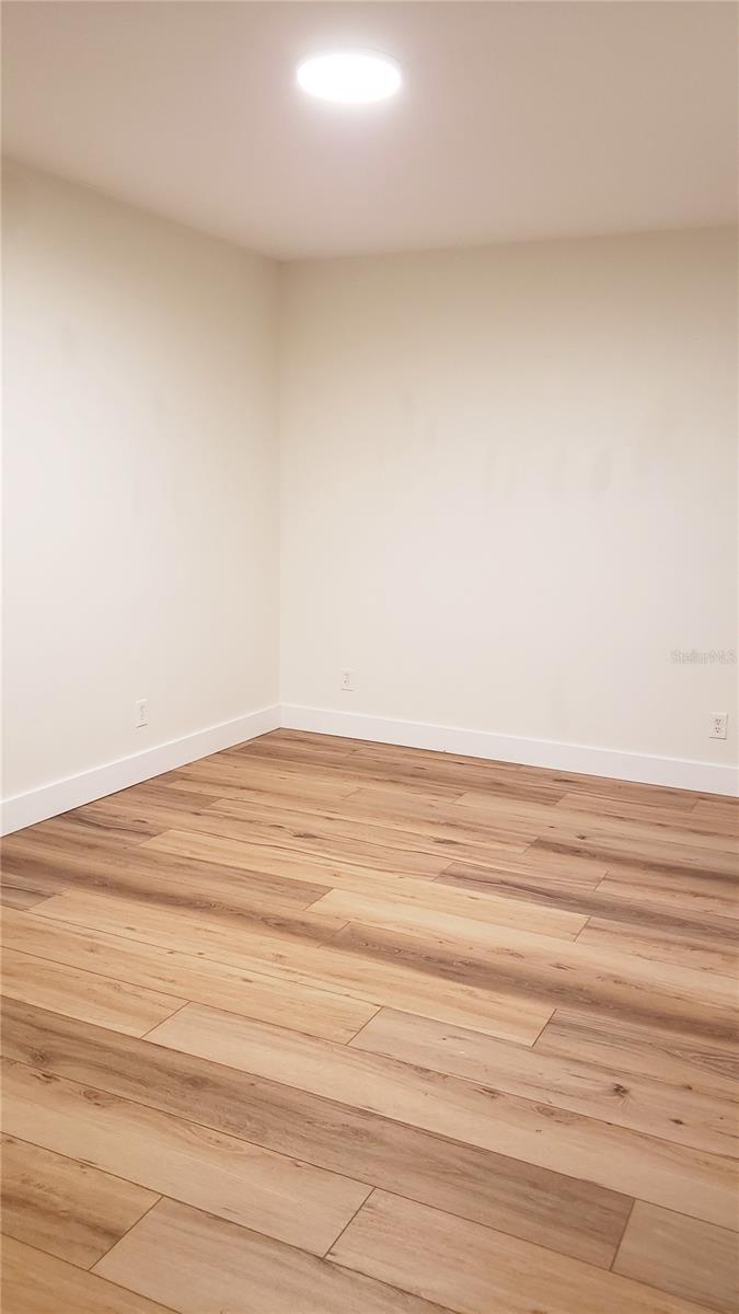 Image 6 of 12 For 1624 36th Avenue E
