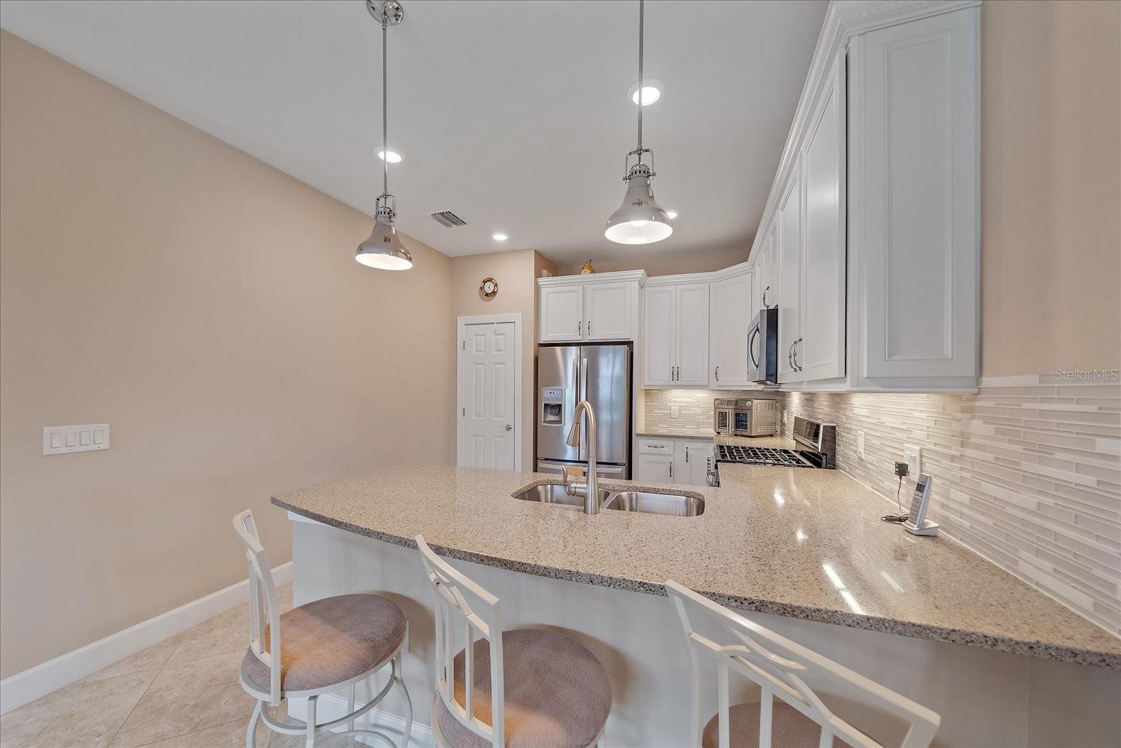 Image 11 of 41 For 17535 Hampton Falls Terrace