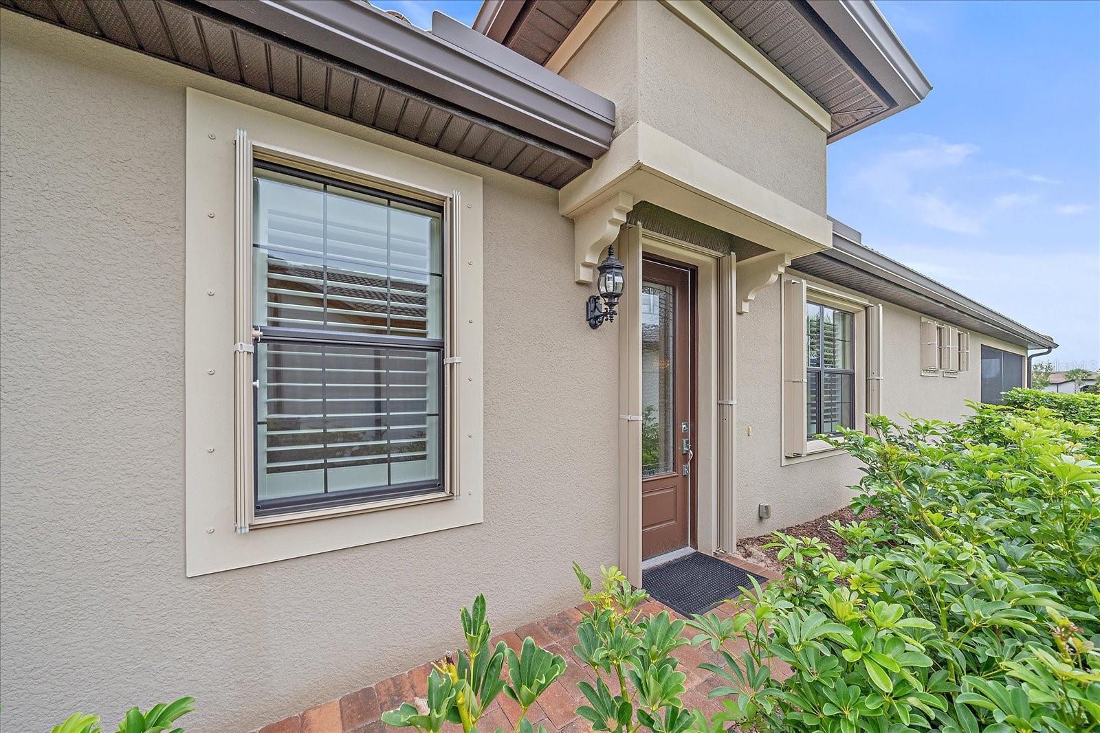 Image 3 of 41 For 17535 Hampton Falls Terrace