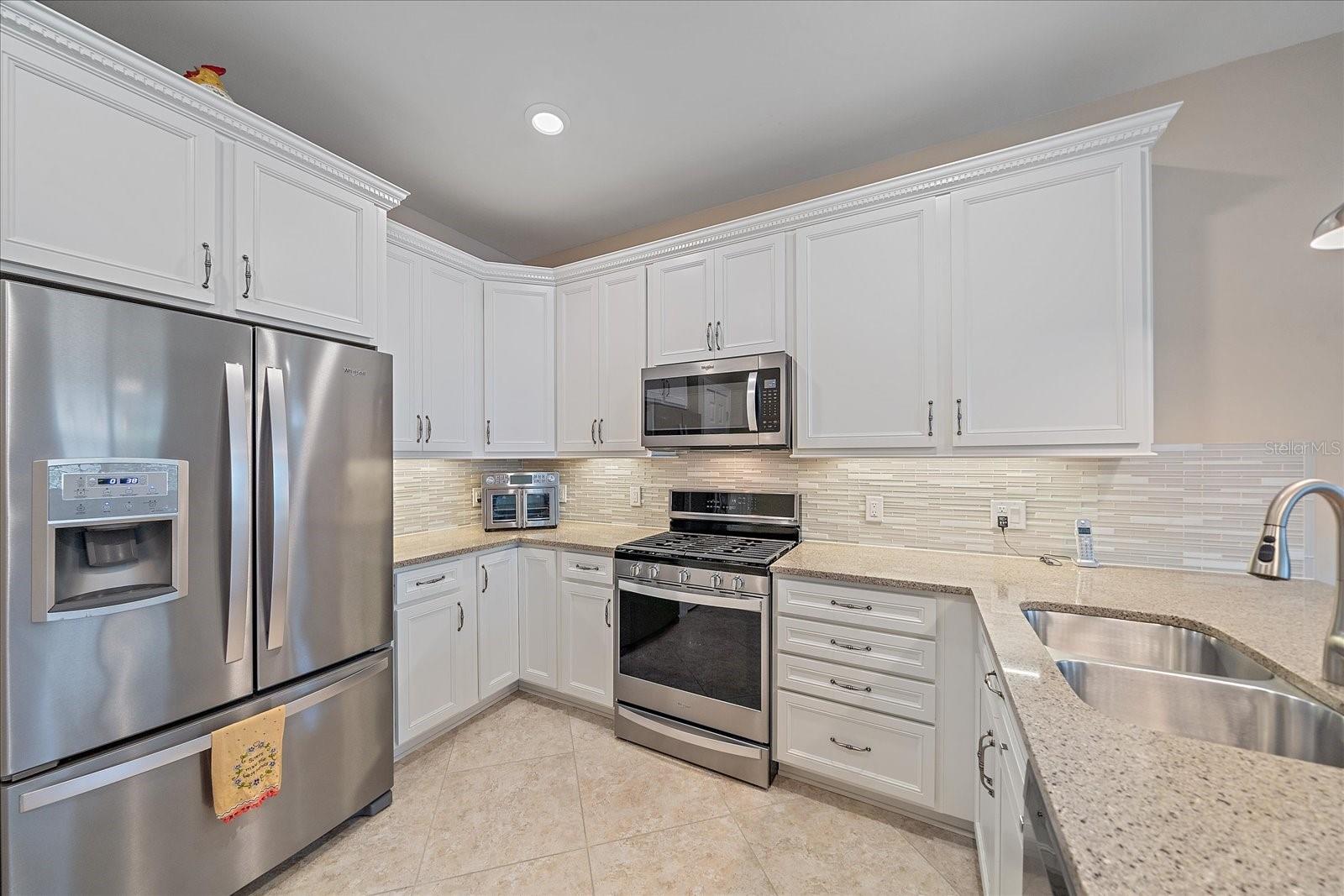 Image 8 of 41 For 17535 Hampton Falls Terrace