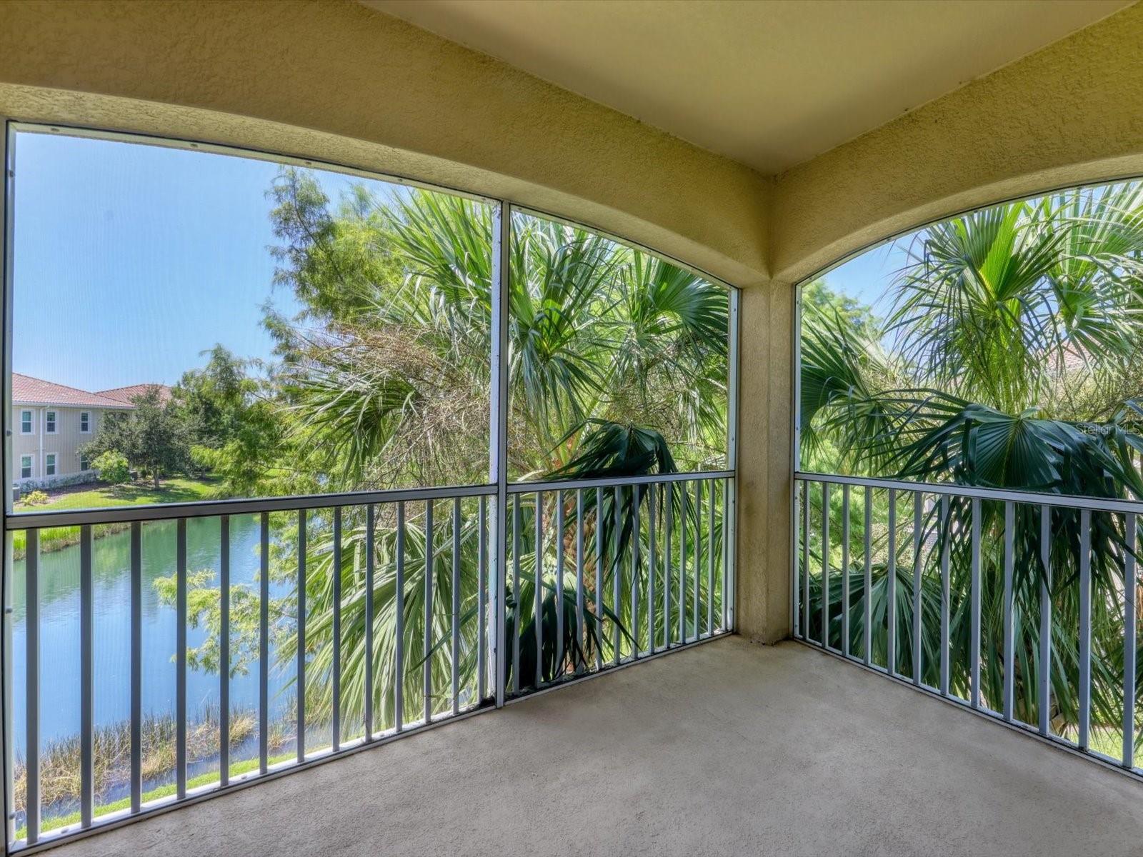Image 17 of 40 For 8219 Enclave Way 104