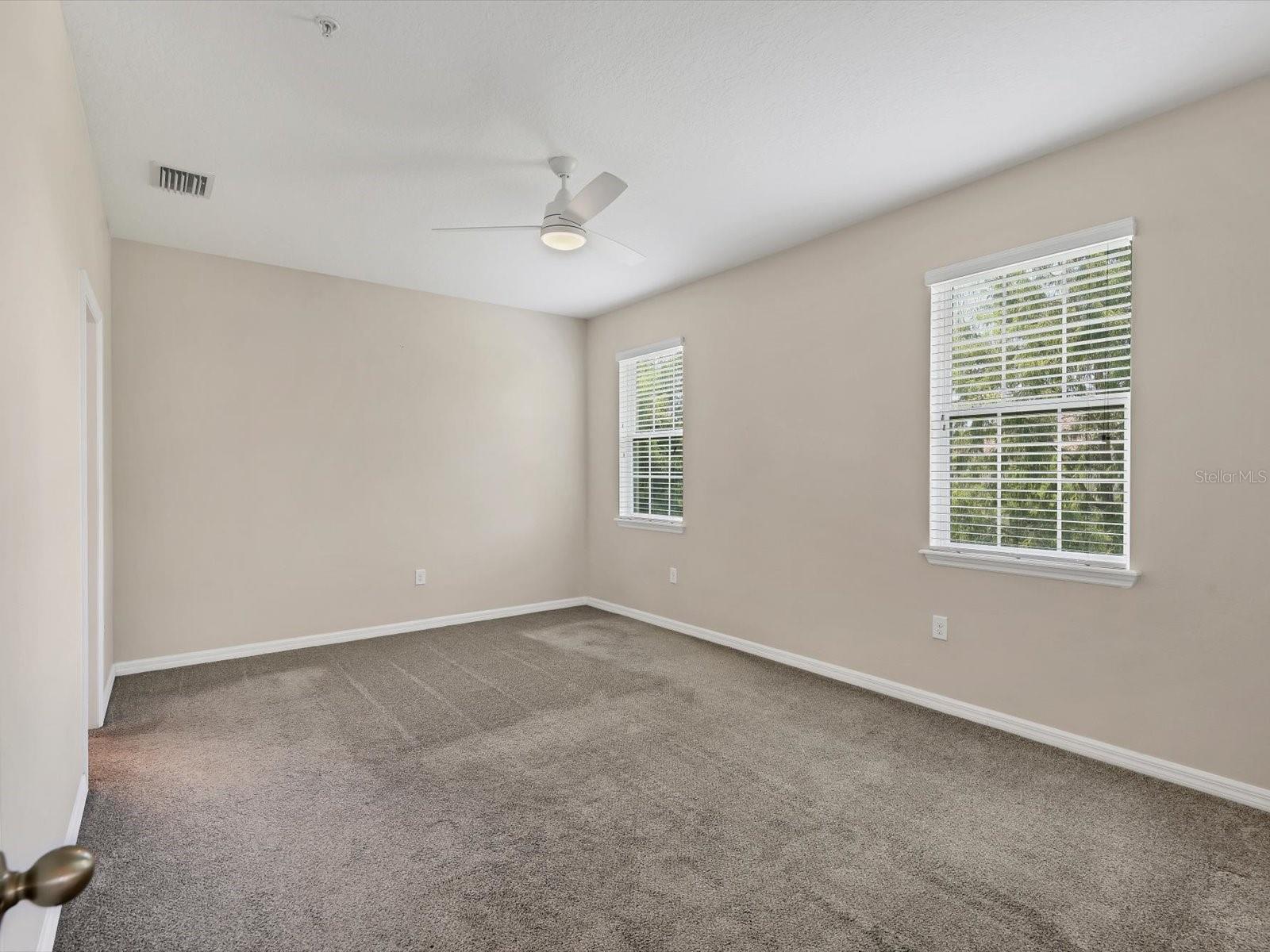 Image 18 of 40 For 8219 Enclave Way 104