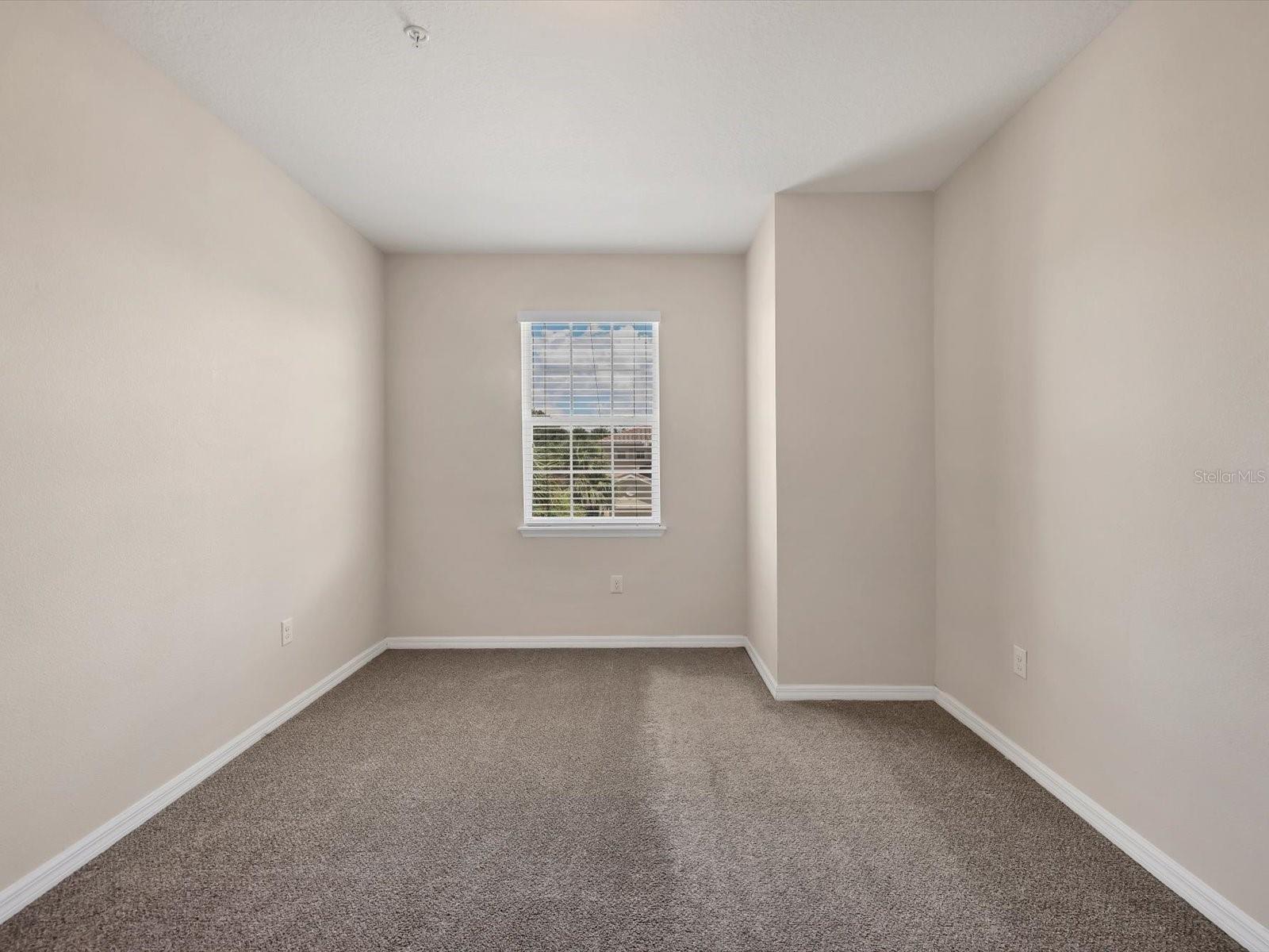 Image 27 of 40 For 8219 Enclave Way 104