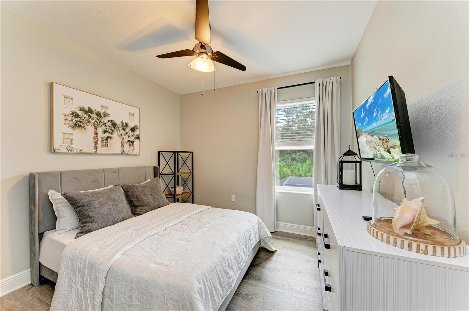 Image 32 of 88 For 12700 Sagewood Drive