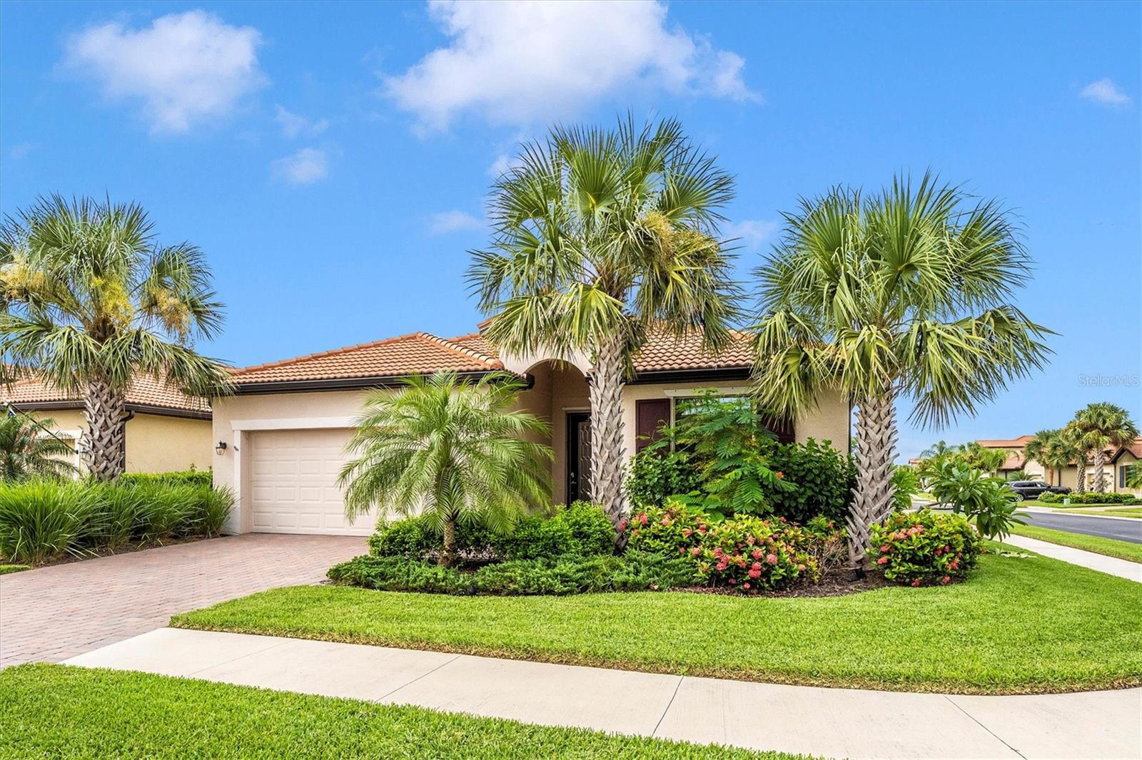 Details for 9904 Hilltop Drive, VENICE, FL 34292