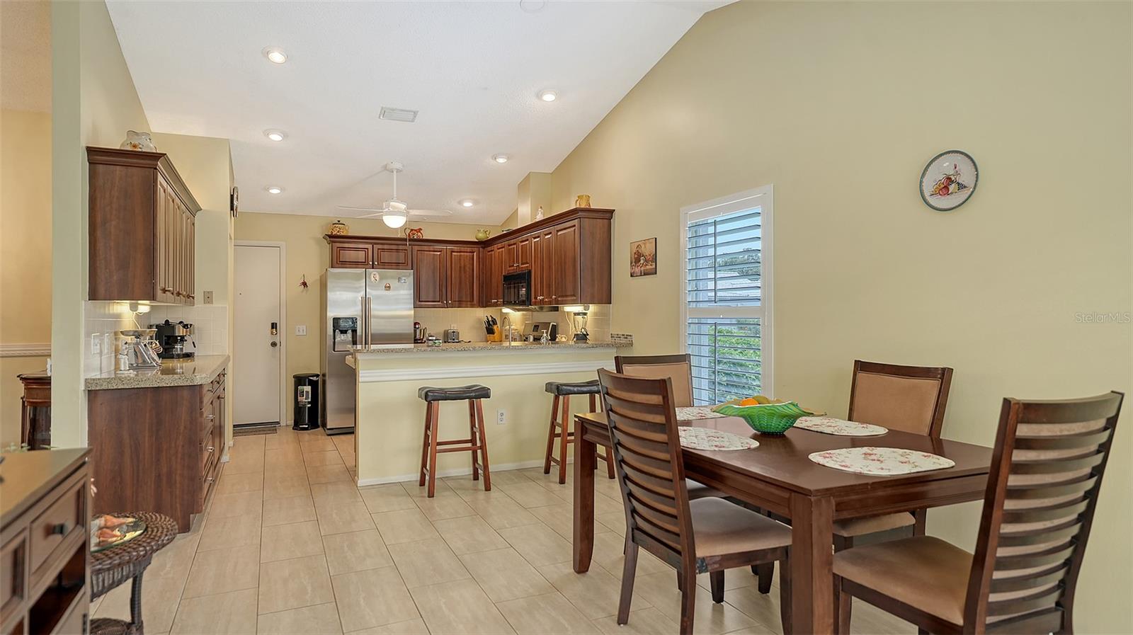 Image 20 of 46 For 4176 Vallarta Court 3033