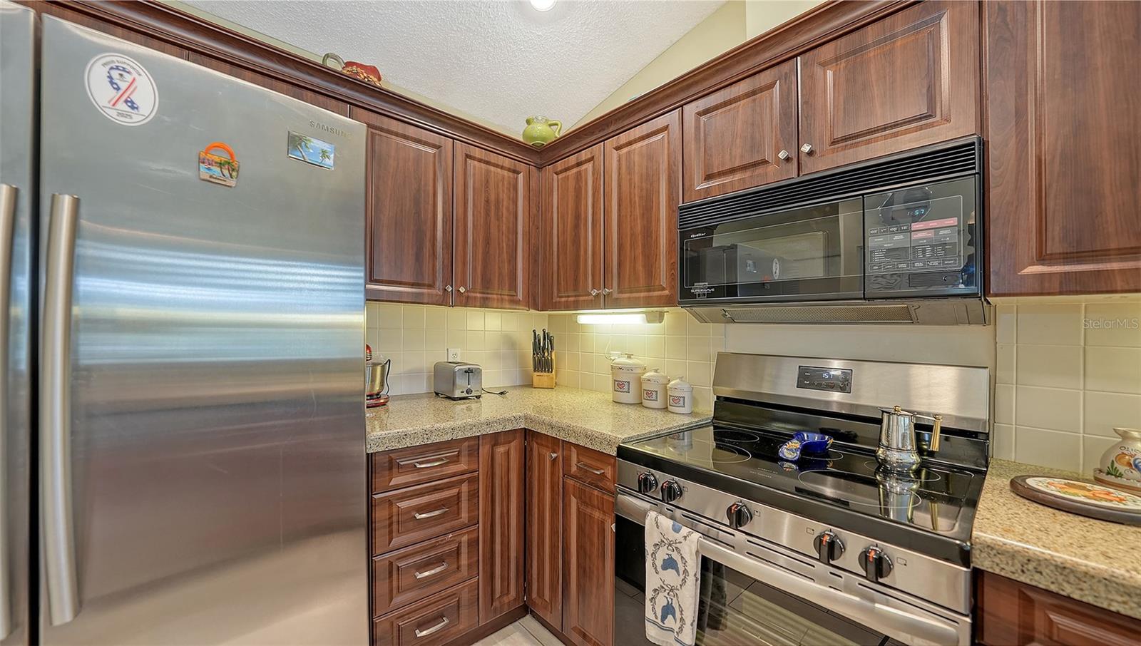 Image 25 of 46 For 4176 Vallarta Court 3033