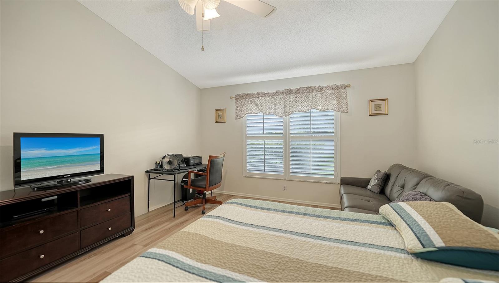 Image 27 of 46 For 4176 Vallarta Court 3033