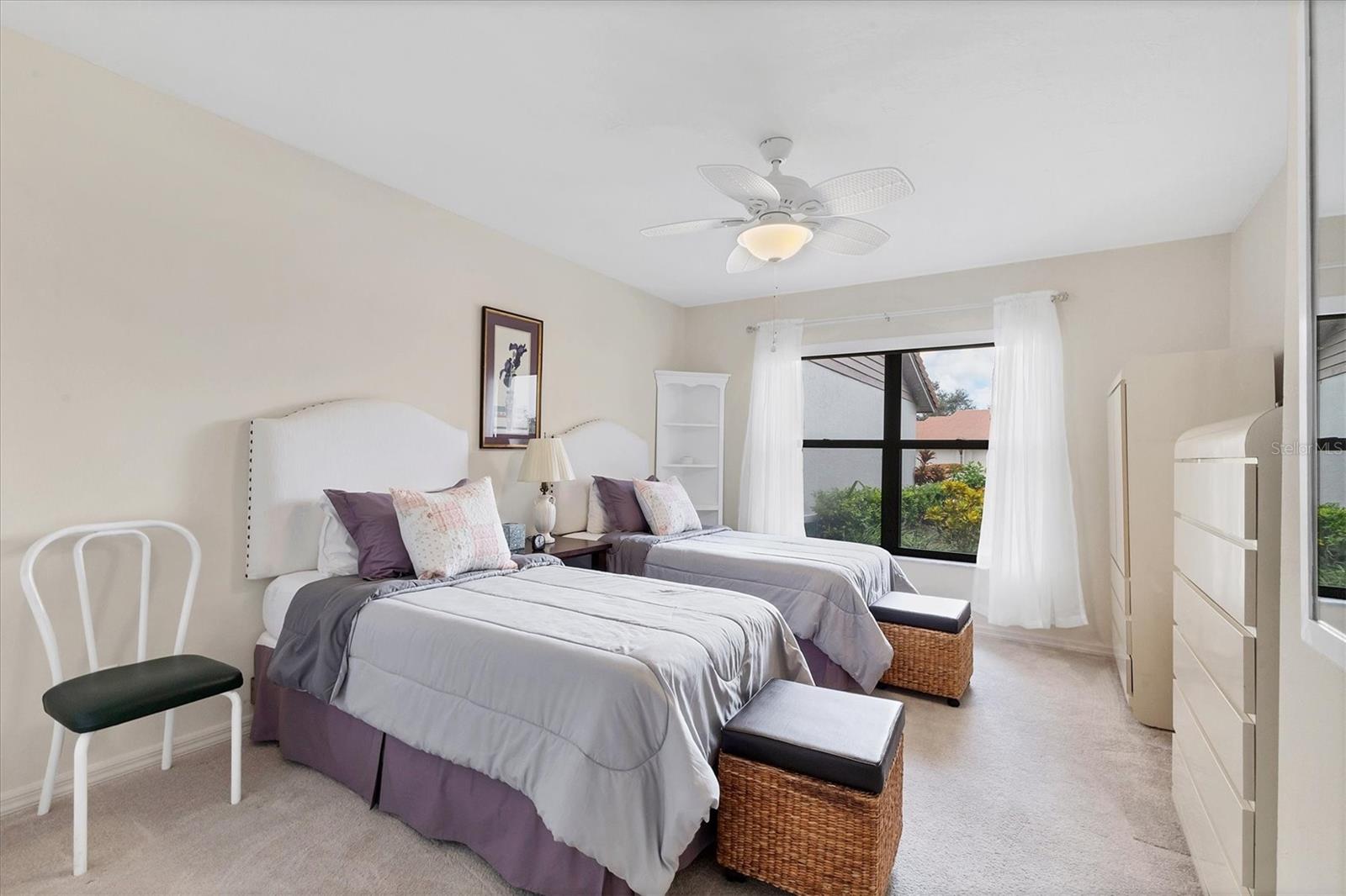 Image 23 of 55 For 3946 Wilshire Circle E 168