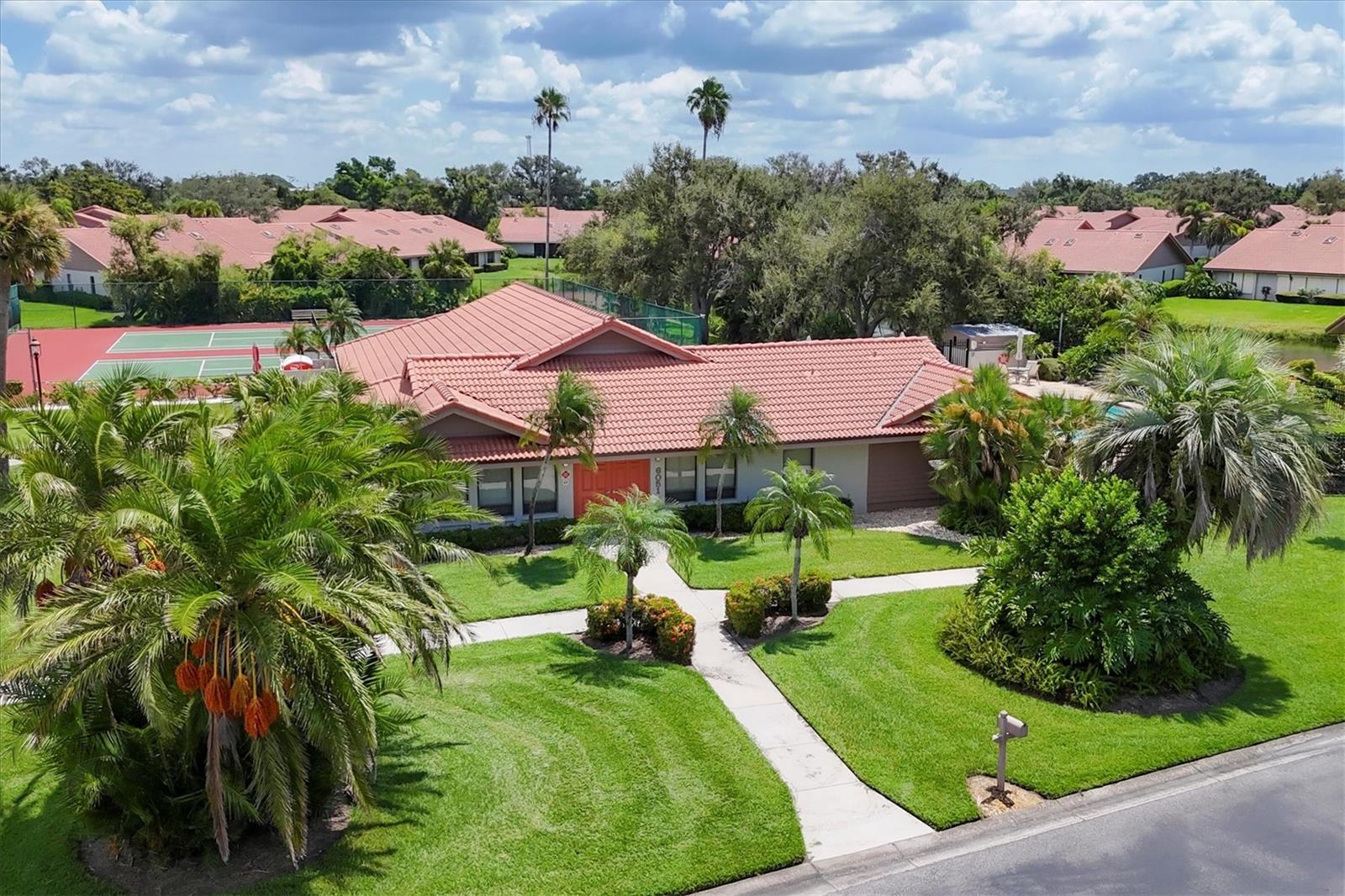Image 38 of 55 For 3946 Wilshire Circle E 168