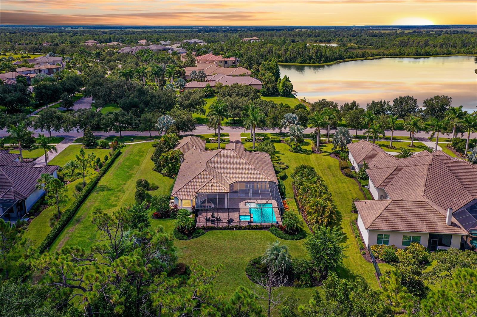 Image 4 of 72 For 8361 Lindrick Lane