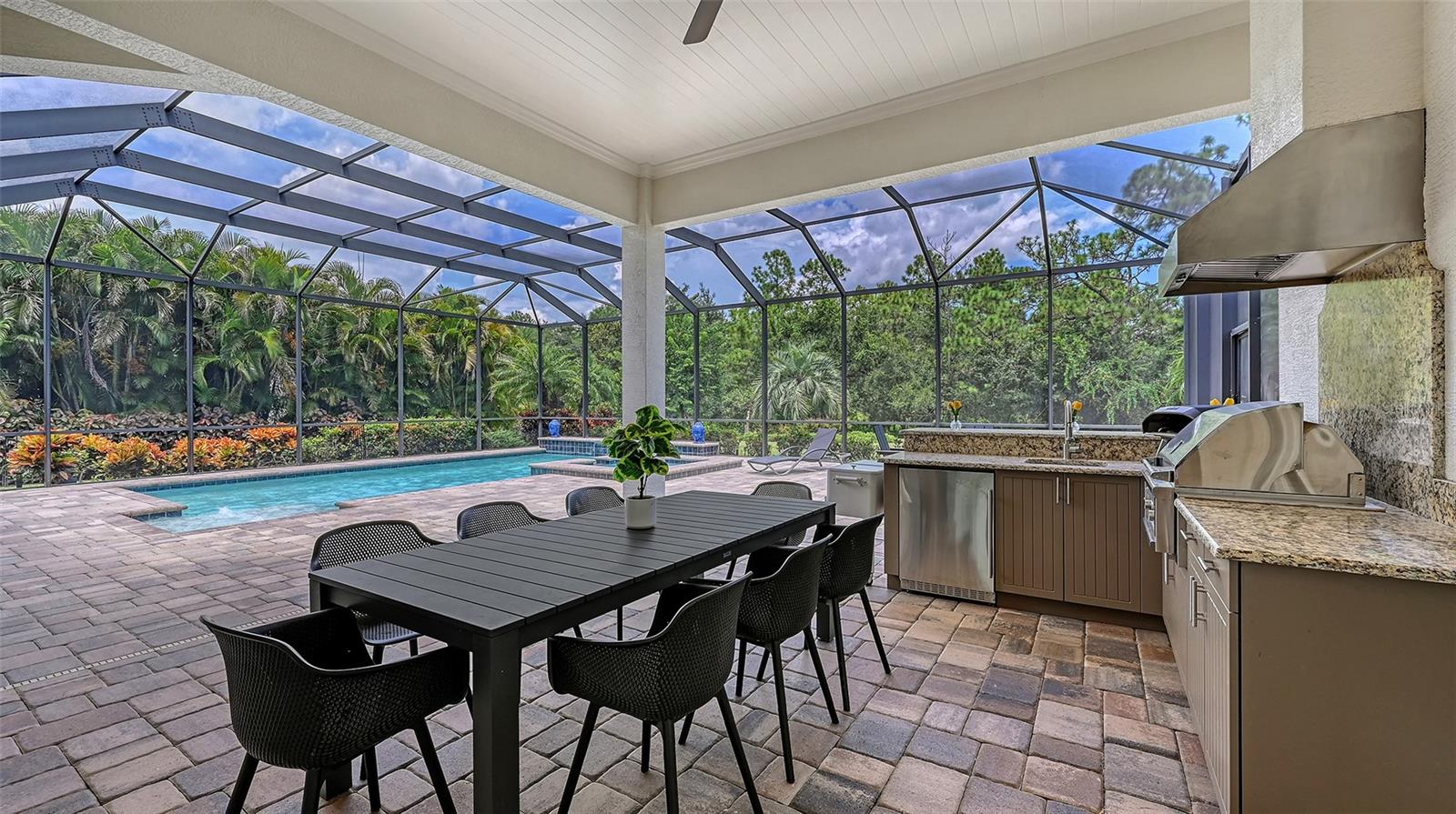 Image 43 of 72 For 8361 Lindrick Lane