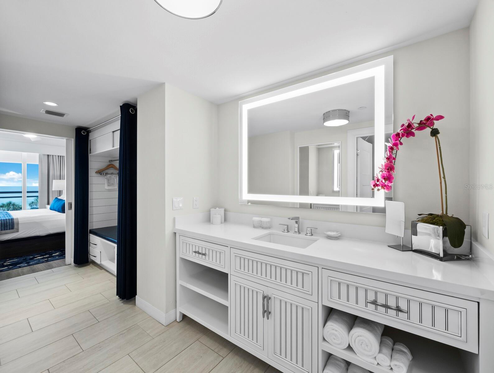 Image 17 of 36 For 210 Sands Point Road 2405