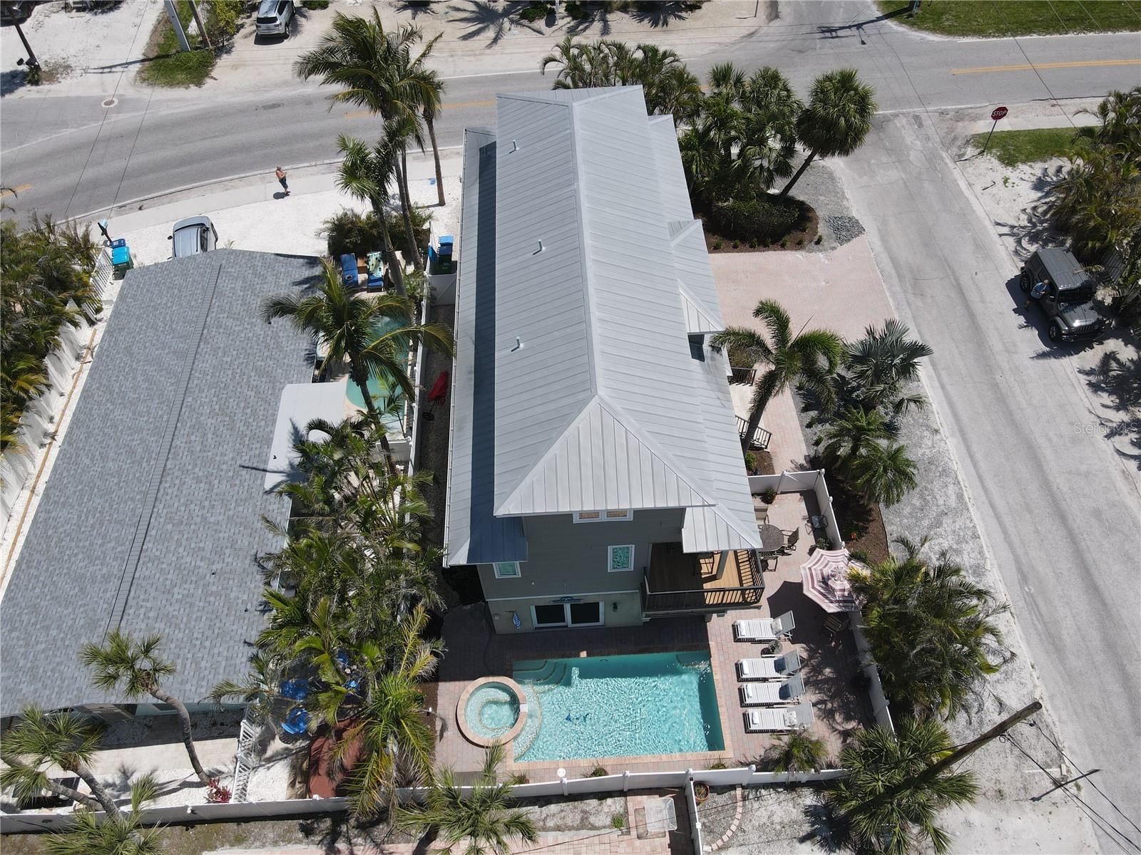 Image 36 of 57 For 220 36th Street
