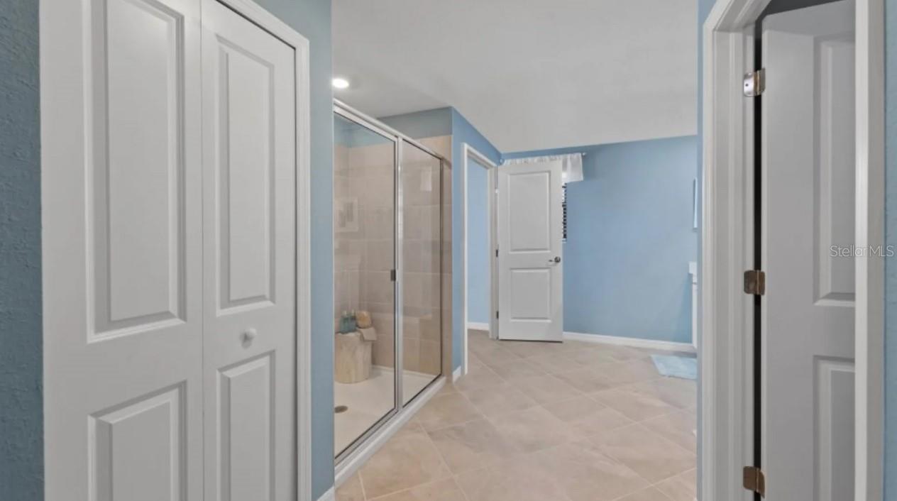 Image 12 of 24 For 17428 Luminous Avenue