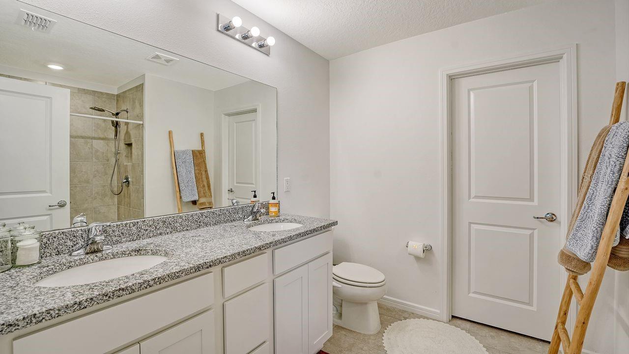 Image 24 of 46 For 8221 Reefbay Cove