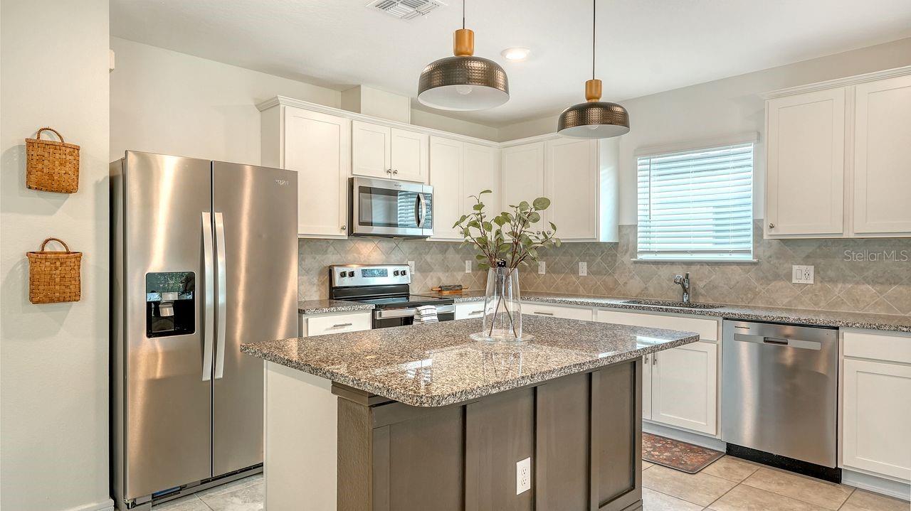 Image 9 of 46 For 8221 Reefbay Cove