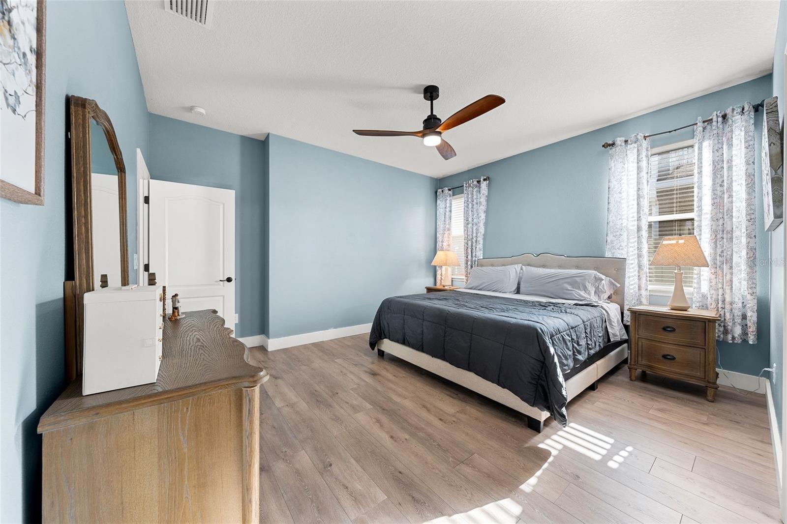 Image 18 of 46 For 11123 Abaco Island Avenue