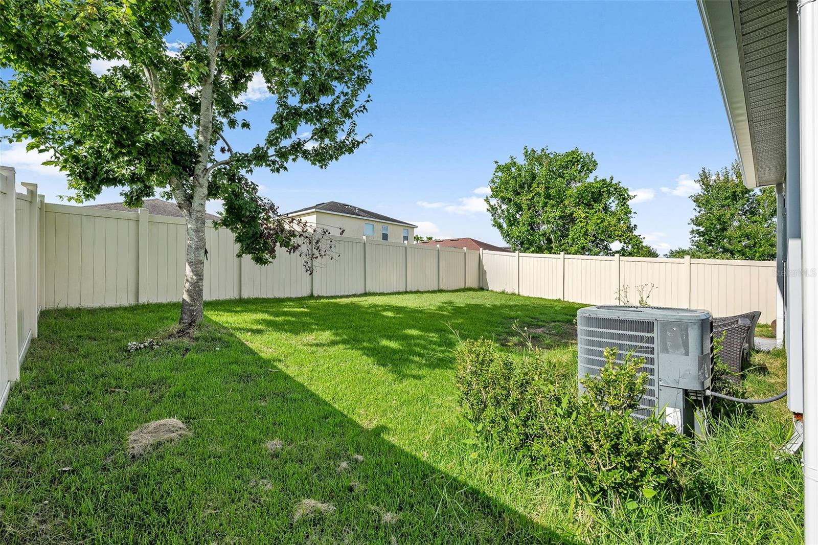 Image 30 of 46 For 11123 Abaco Island Avenue