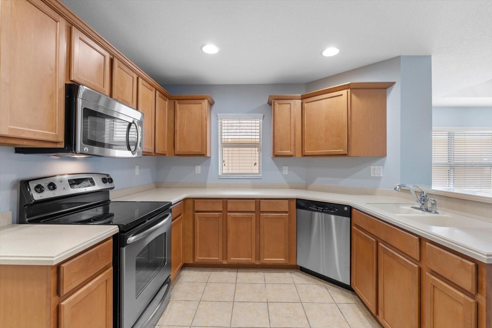 Image 4 of 37 For 6018 Oak Mill Terrace