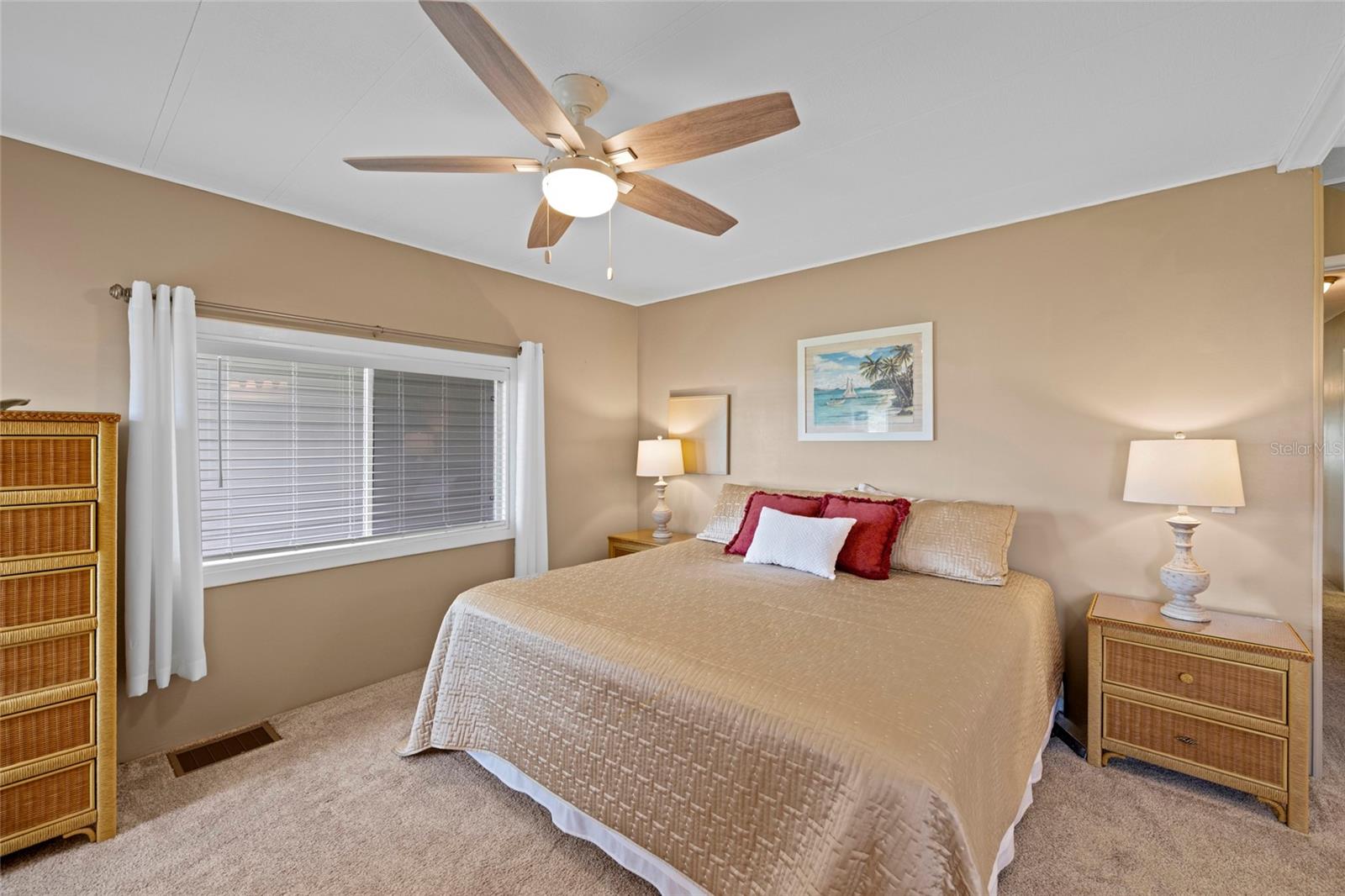 Image 18 of 42 For 4304 14th Street E