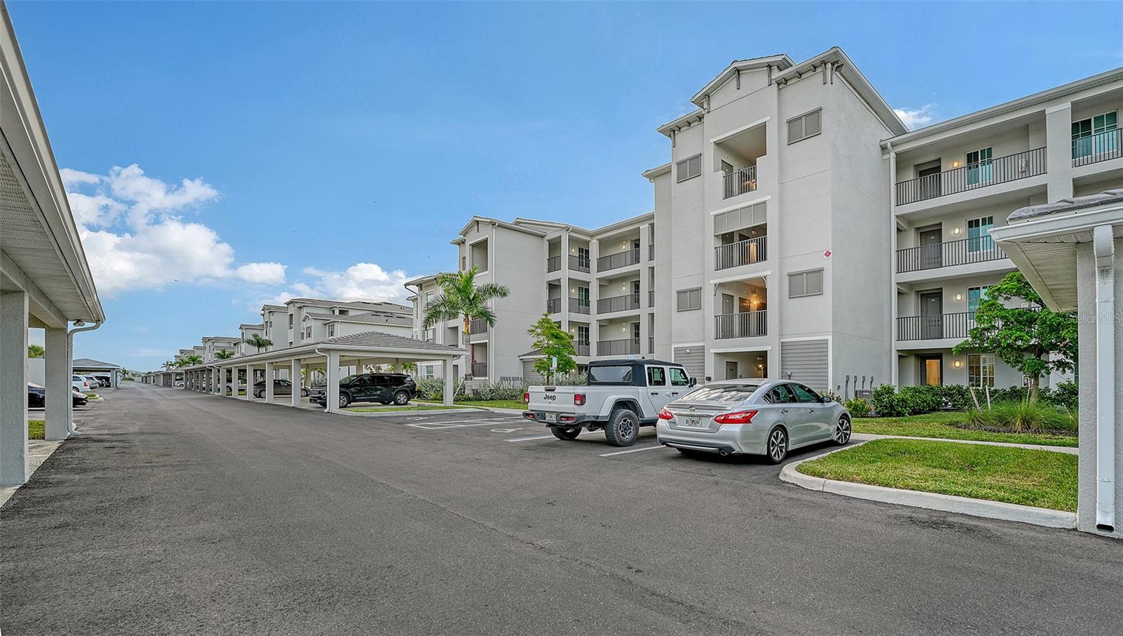 Image 3 of 87 For 12140 Wellen Golf Street 301
