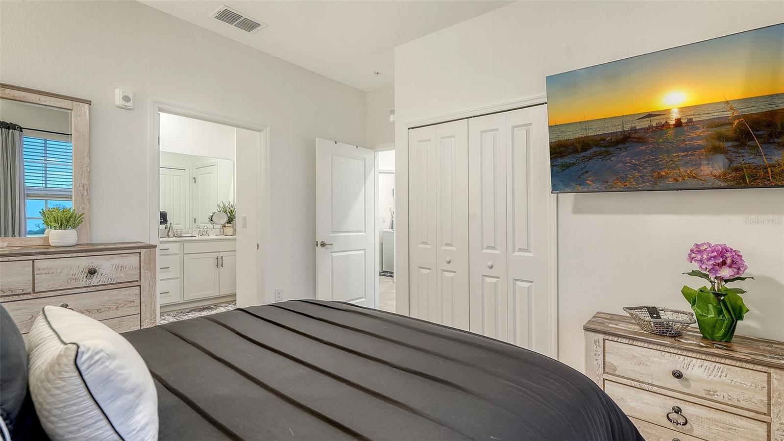 Image 32 of 87 For 12140 Wellen Golf Street 301