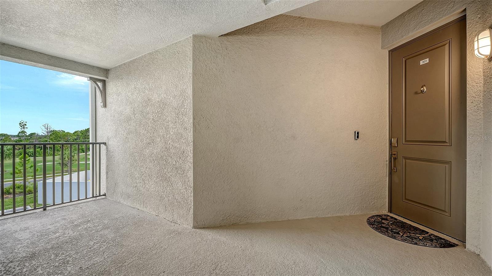 Image 5 of 87 For 12140 Wellen Golf Street 301