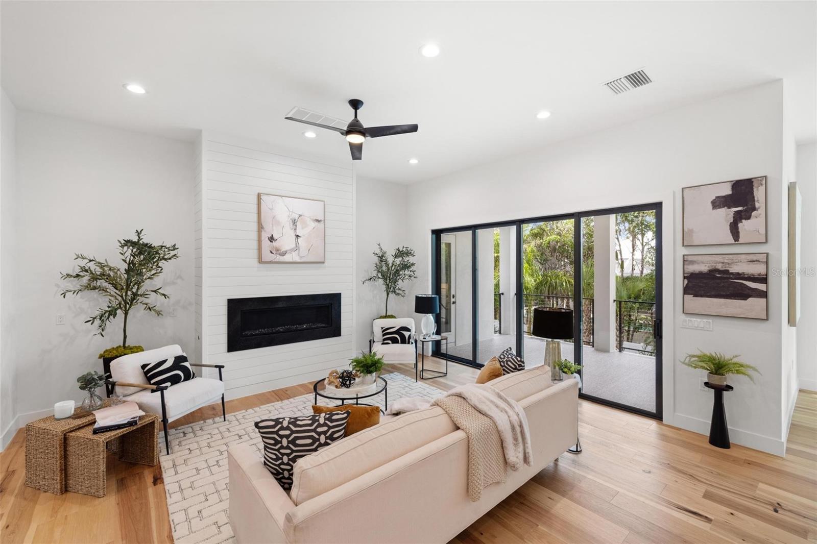 Image 11 of 82 For 226 Garden Lane