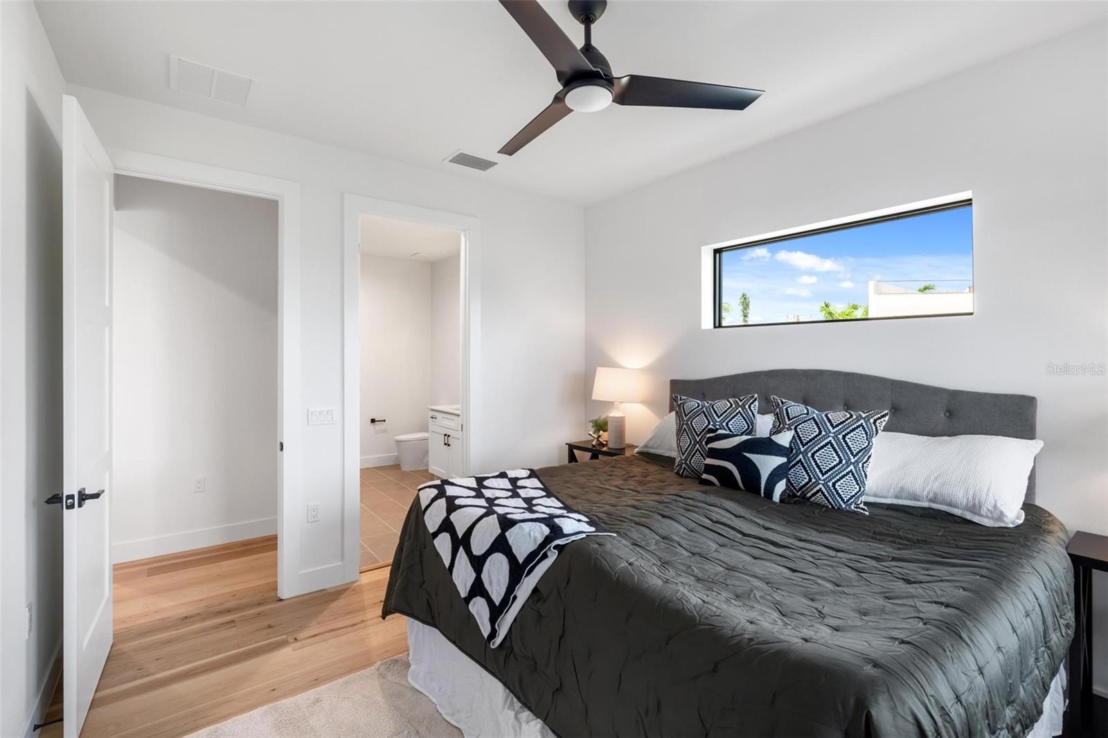 Image 49 of 82 For 226 Garden Lane