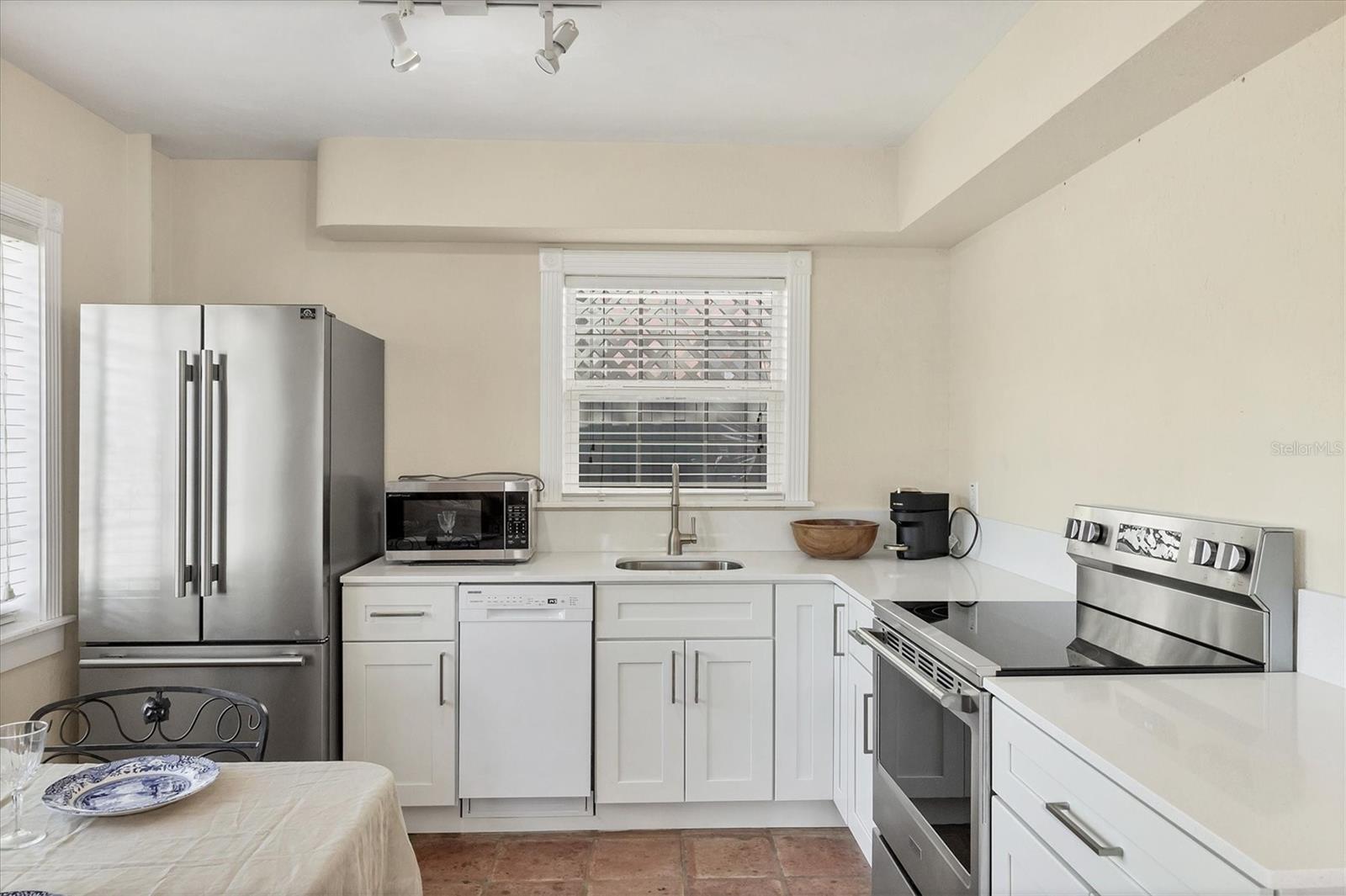 Image 9 of 24 For 1975 Morrill Street A