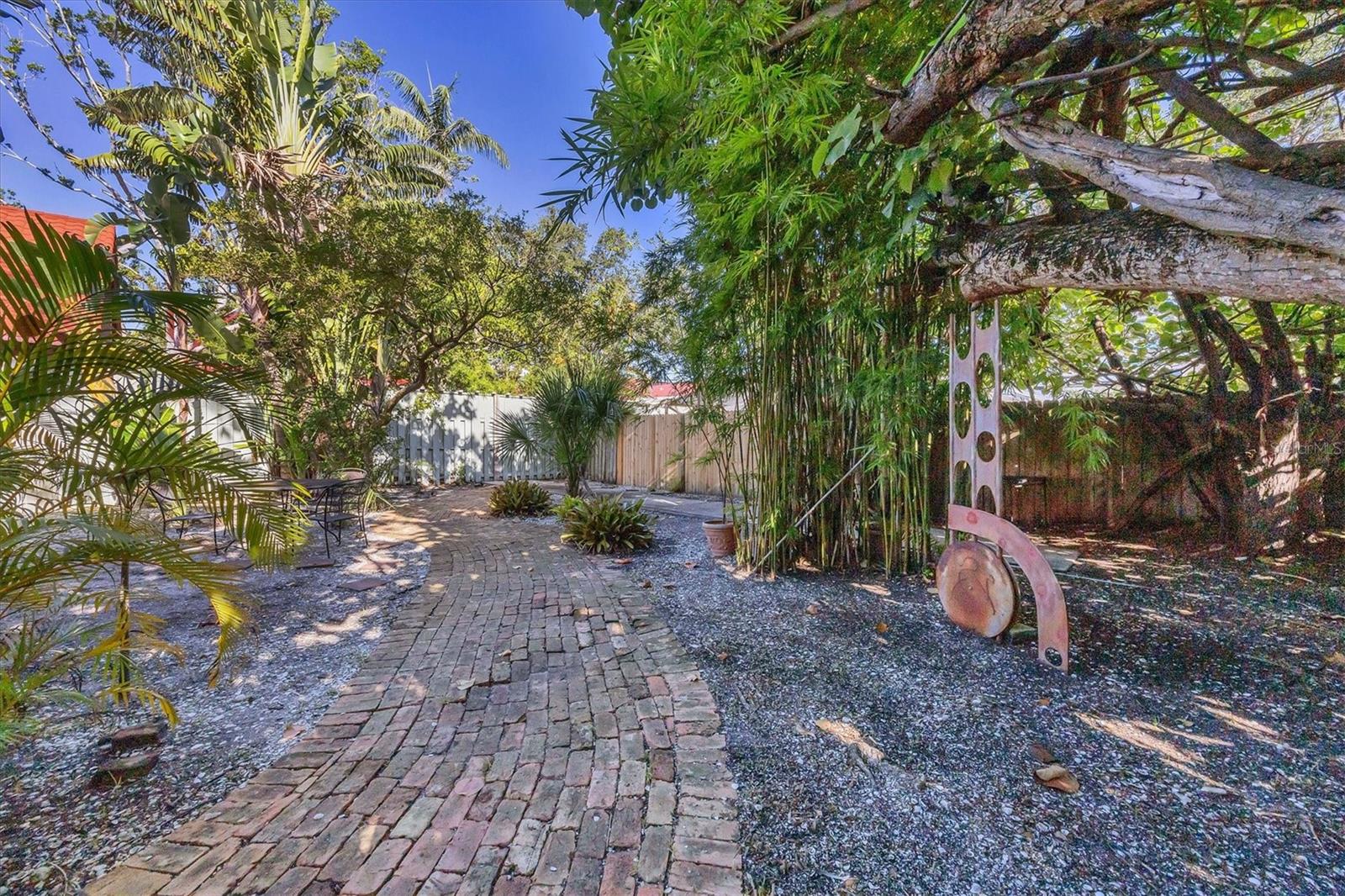 Image 7 of 8 For 1975 Morrill Street B