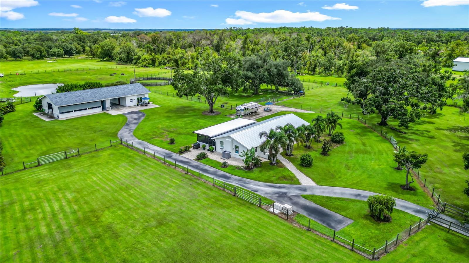 Image 4 of 55 For 16032 Winburn Drive