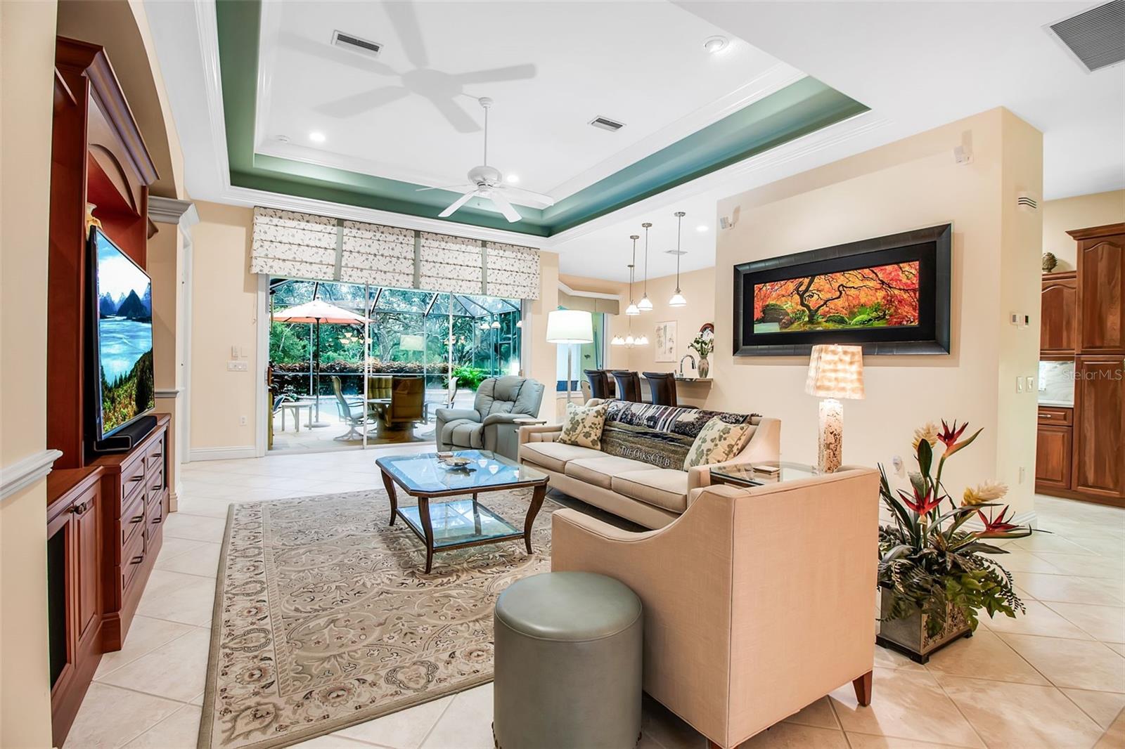 Image 11 of 92 For 21 Bayhead Lane