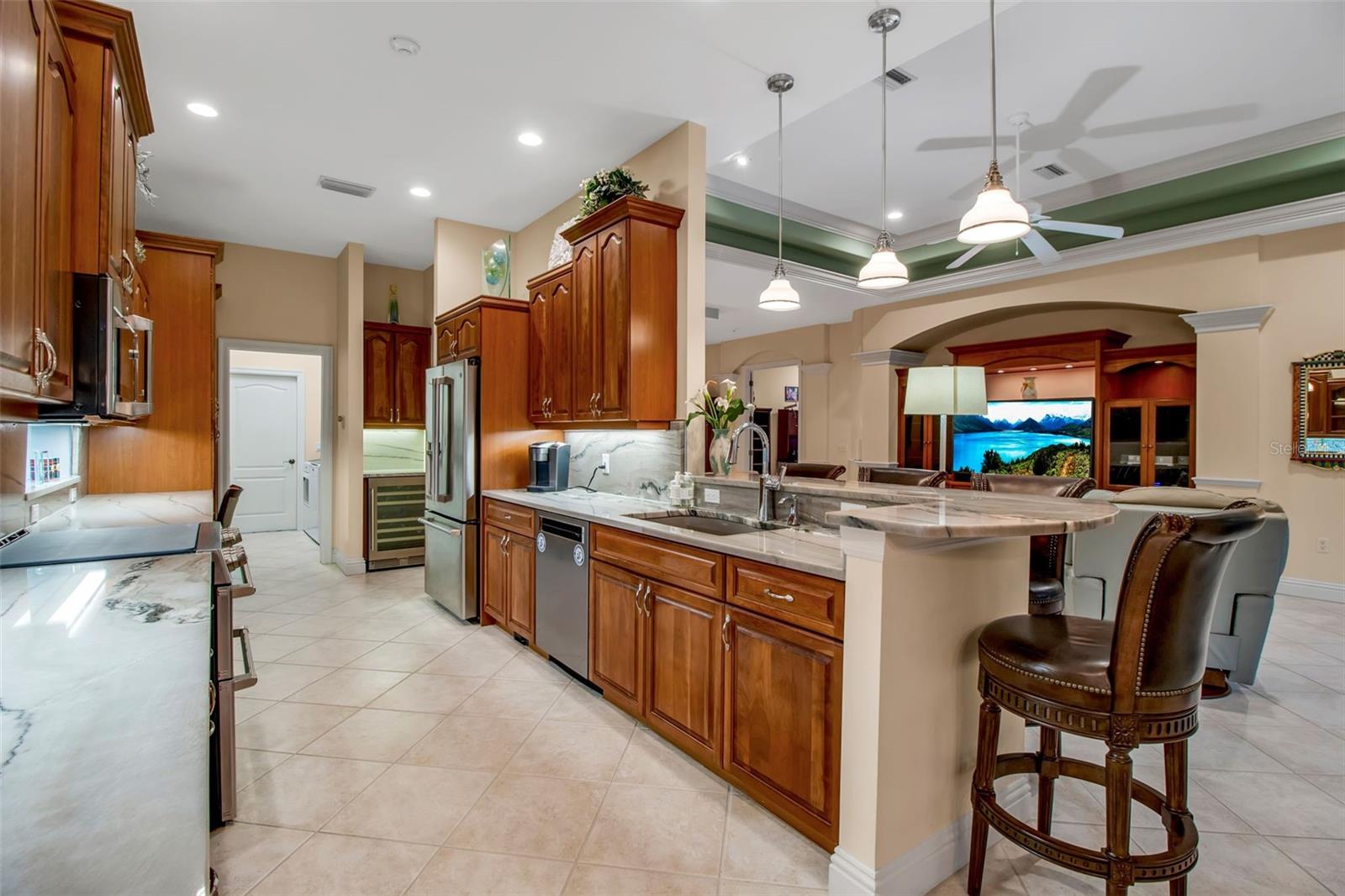 Image 18 of 92 For 21 Bayhead Lane