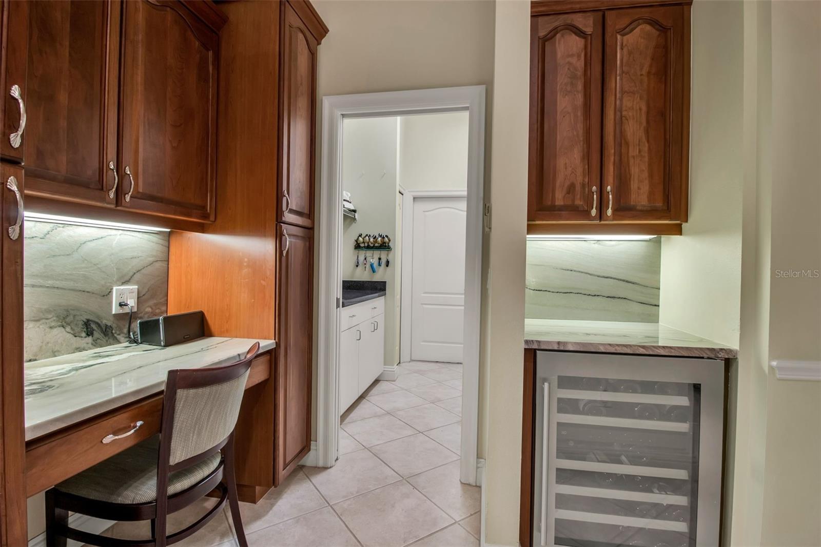 Image 23 of 92 For 21 Bayhead Lane