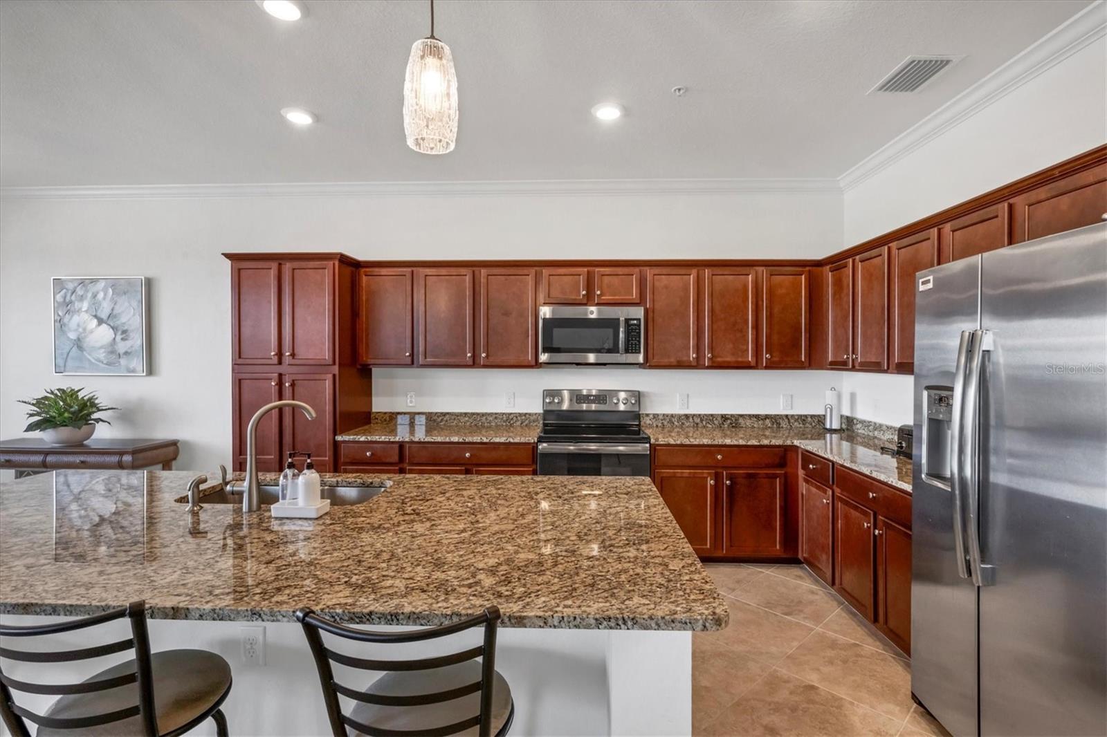Image 12 of 73 For 16904 Vardon Terrace 401