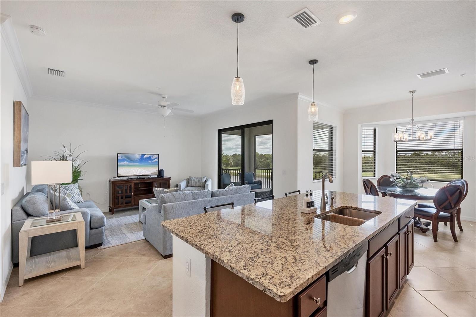 Image 16 of 73 For 16904 Vardon Terrace 401
