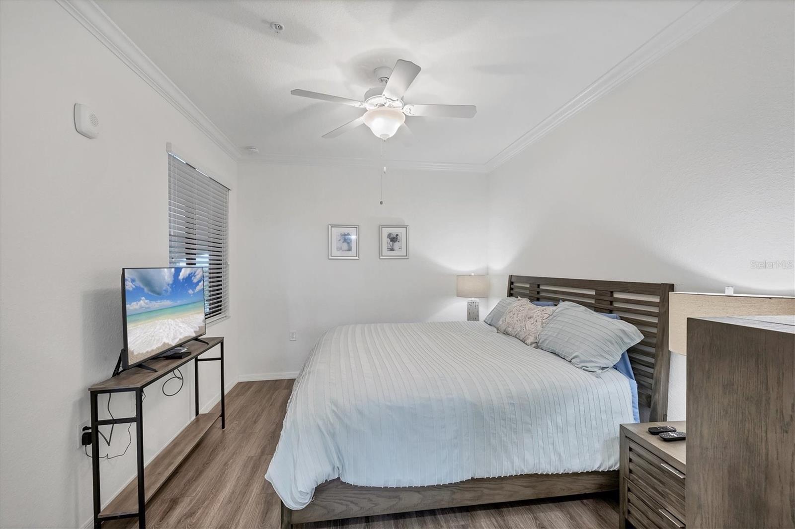 Image 21 of 73 For 16904 Vardon Terrace 401