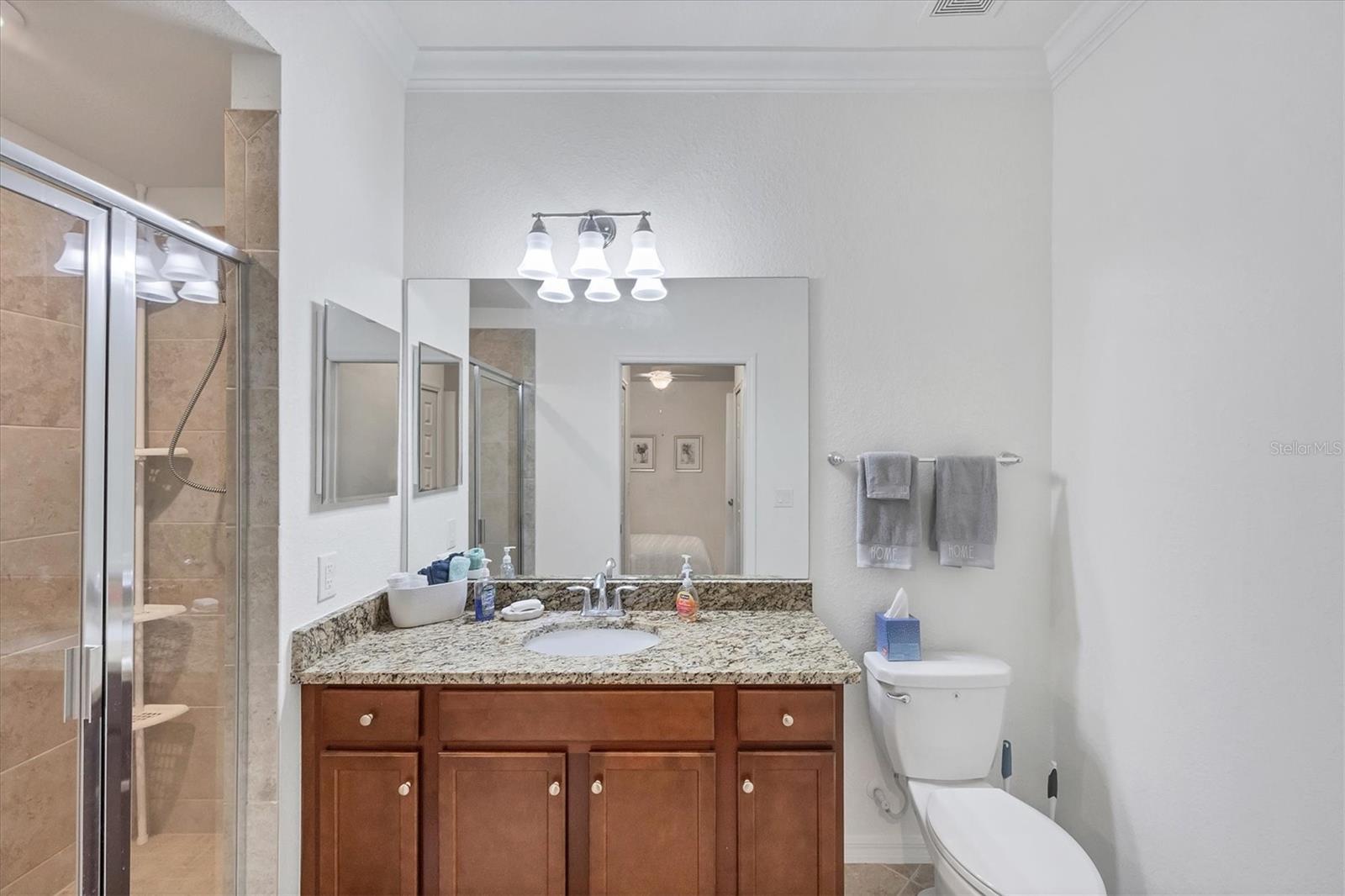 Image 24 of 73 For 16904 Vardon Terrace 401