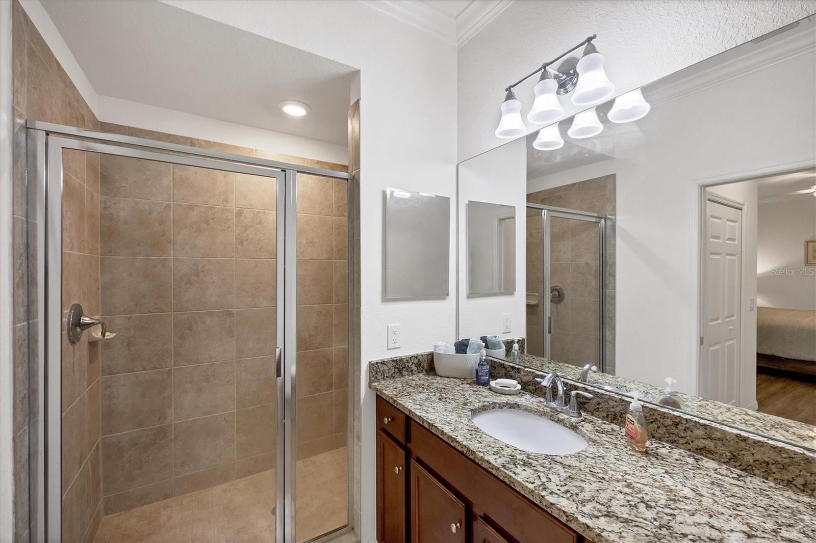 Image 25 of 73 For 16904 Vardon Terrace 401