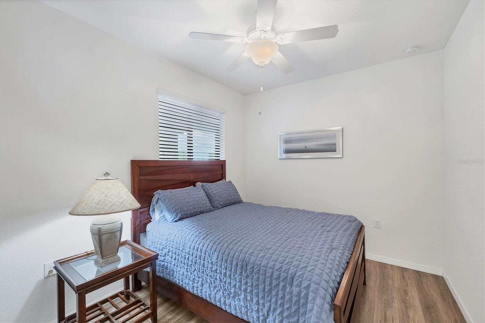 Image 26 of 73 For 16904 Vardon Terrace 401