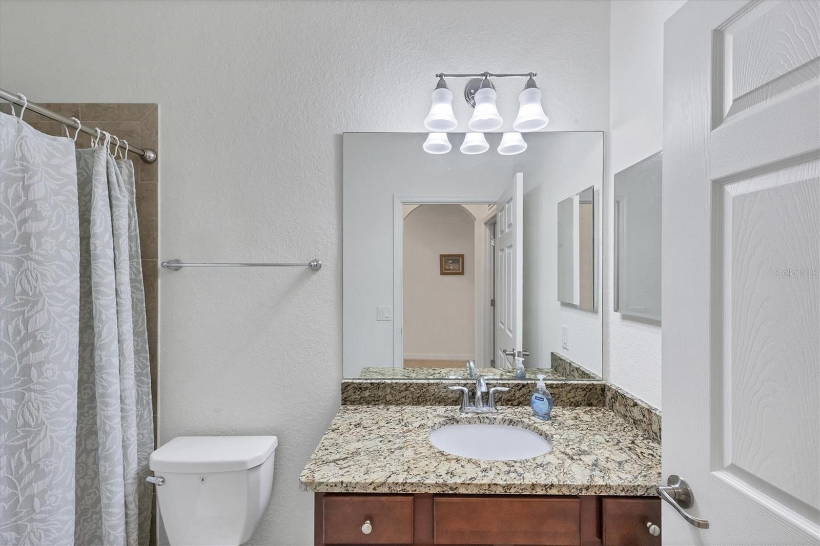 Image 28 of 73 For 16904 Vardon Terrace 401